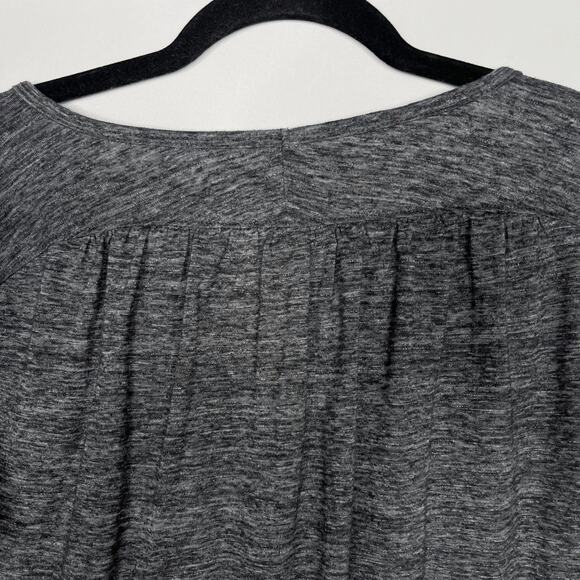 LOFT Medium M Dark Heather Gray 3/4 Sleeve Tee Pleated Back Detail Scoop Neck - Picture 5 of 9